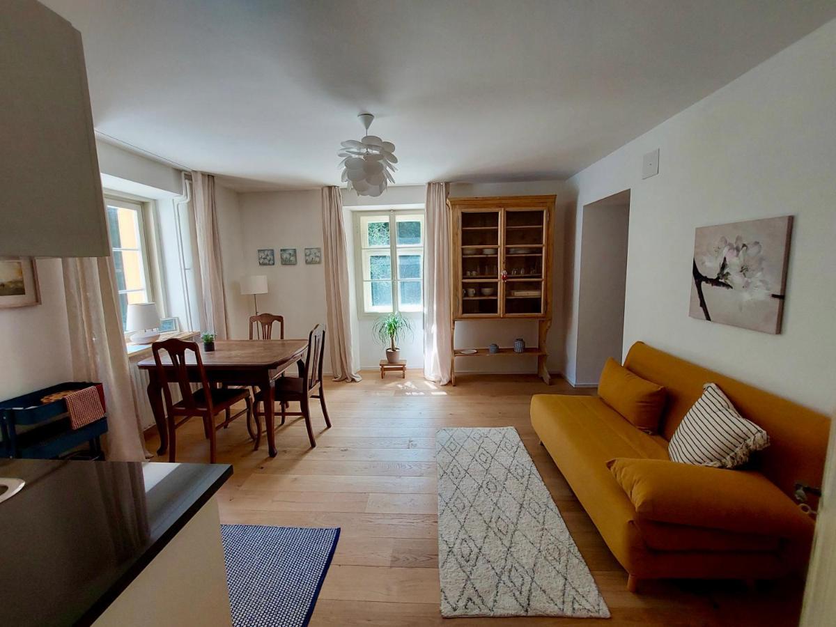 Haus La Punt, Savognin Apartment Rona Exterior foto
